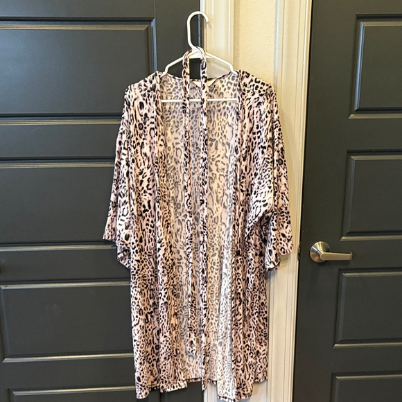 Leopard Print Women's Robe - Picture 2 of 5